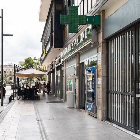 Contemporaneamente 147 - Modern & Comfort Rooms Bari Exterior foto