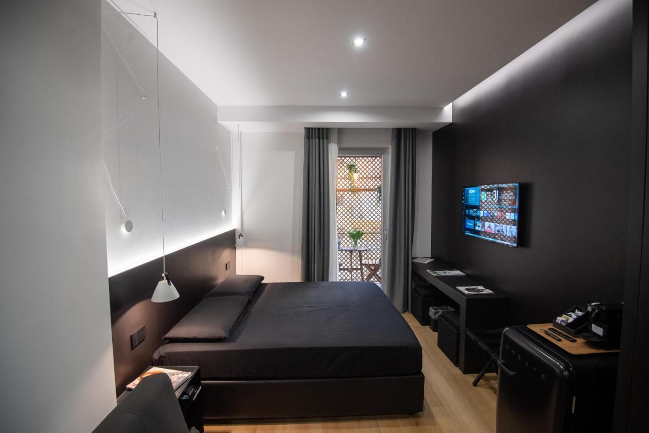 Contemporaneamente 147 - Modern & Comfort Rooms Bari Exterior foto